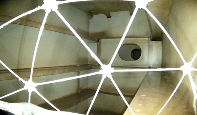 貨物船の船倉内